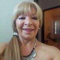 Laura Gauss's Instagram, Twitter & Facebook