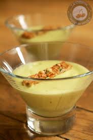 Verrine Courgette Parmesan Basilic Huile De Truffe Avec Un Croquant Emmental Et Graines De Courge Verrine Courgette Recettes De Courgettes Graine De Courge