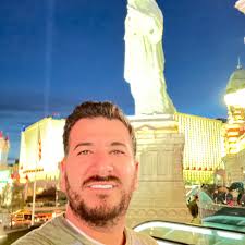 What is the best flight school in San Diego?