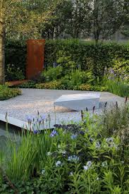 Pick Up Design Tips From Chelsea Flower Show Pros Chelsea Flower Show Garden Features Chelsea Flower