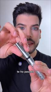 Descubre el nuevo rubor Bissú en tono Jacaranda Perfecto para un look  fresco, natural y romántico. ¡Se difumina hermoso y tiene el toque justo de  color! #Bissu #RuborBissu #JacarandaBissu #MakeupLovers #TonoJacaranda  #BeautyTikTok ...