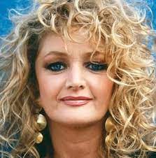 Her birthday, what she did before fame, her family life, fun trivia facts, popularity rankings, and more. Liedtext Bonnie Tyler De