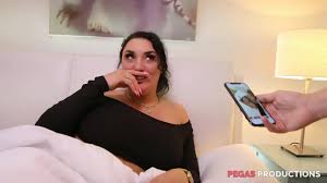 Pegas - Mon Beau Fils Me Blackmail ! - XNXX.COM