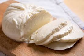 Hasil gambar untuk foto keju Mozzarella