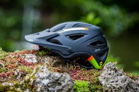 Order today and get free shipping. Giro Montaro Mips Helm Im Test Wurdiger Nachfolger Des Klassikers
