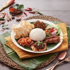 Set a (for two) features duck satay, ayam goreng masak cili hijau and daging bakar served with air assam; Feast On Ramadan Sets Suria Klcc Suria Klcc