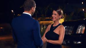 Get your first look at colton's season of the bachelor here: Bachelor 2019 Nadine Aus Dillingen Der Bachelor Interessiert Sich Fur Spulmaschinen Donauzeitung