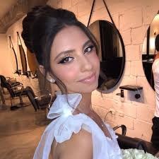 אז אנחנו כבר פתוחים. Stradivarius