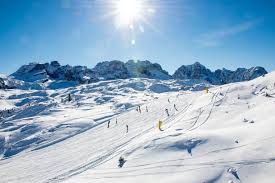 Questa è la pista da sci indoor più grande del mondo in mezzo al deserto, ecco cosa puoi fare. Dall Aeroporto Alle Piste Andare A Sciare In Trentino E Facile