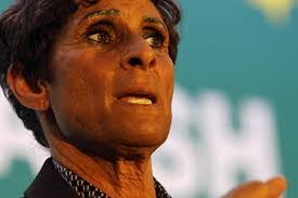 Elizabeth Birt's Instagram, Twitter & Facebook