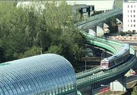 Acesta Este Trenul Dintre Aeroportul Otopeni Si Gara De Nord A Trecut De Primele Probe Prima Linie De Cale Ferata Pe Care Guvernul Romaniei O Construieste De La Zero De La Revolutie