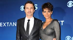 Halle maria berry is an american actress. Halle Berry Files To Represent Herself In Divorce Case With Ex Olivier Martinez Entertainment Tonight
