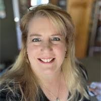 Amanda Kempf's Instagram, Twitter & Facebook