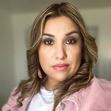 Hello guys. What do you think about Champion Real Estate School ? Are they  good ? Is it worth it ? Please share with your experience. Thank you in  advance!