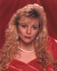 Lillian Hendrickson's Instagram, Twitter & Facebook