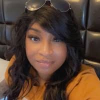 Lala Bell's Instagram, Twitter & Facebook