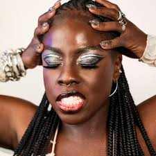 can't even believe i'm saying this but i got to work with @shakira  🥹🥹🥹🥹. Thank you for trusting this Miami girl to add afro to your  incredible show! Huge thank you to @