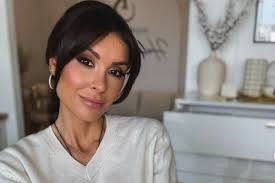 U čast francuske mezoterapije i zlatnih hijaluronskih filera Dr Jasmina  Lalošević organizovala ekskluzivni događaj u Ambasadi Francuske || Story.rs