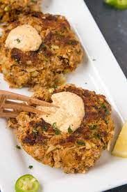Crab cakes are always in the appetisers sections of fancy seafood restaurants. Crab Cake Recipe With Creamy Cajun Sauce Recipe Chili Pepper Madness