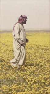 ويحدث ان تكون غريب زمان لا يشبهك احد Saudi Arabia Culture Ksa Saudi Arabia Arab Culture