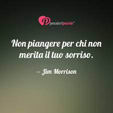 Vedo laggiù tra gli alberi la bianca mia casetta vedo laggiù sull'uscio la mamma che mi aspetta. Jim Morrison James Douglas Morrison Pensieriparole