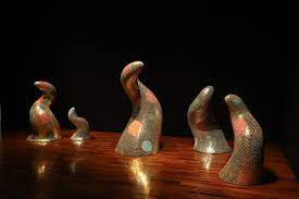 Yayoi Kusama S Highly Anticipated New York Botanical Garden Exhibition Will Feature A Brand New Outdoor Infinity Room Yayoi Kusama Yayoi Colorful Backdrops