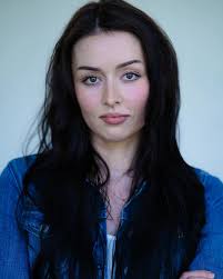 Katie Shell's Instagram, Twitter & Facebook