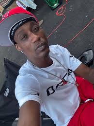 TBT to 1999 in Jamaica, Queens 📸✨ 50 Cent during the photoshoot for "Power  of the Dollar" 💵🔥 #ThrowbackThursday #50Cent #PowerOfTheDollar  #JamaicaQueens #HipHop