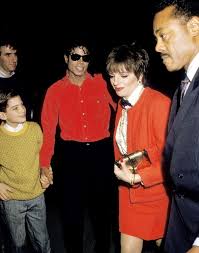 The weeks immediately after the pop icon died were chaotic, and many questions are still unanswered for those closest. Michael Jackson S Former Nanny Defends Him Against New Sex Abuse Allegations In Hbo S Leaving Neverland Abc News