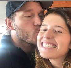 Pratt was previously married to. Dlisted Chris Pratt And Katherine Schwarzenegger Probably Won T Take Anna Faris Up On Her Offer To Officiate Their Wedding