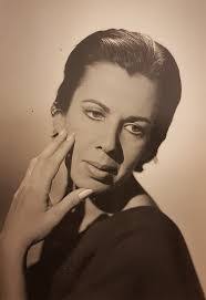 Elsa Galvez's Instagram, Twitter & Facebook