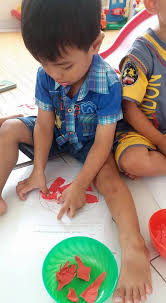 Apel adalah buah yang memiliki kulit berwarna merah pada saat sudah matang. Sekolah Oasis Mozaik Buah Apel Kelas Pga Facebook