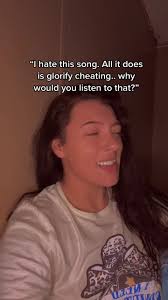 Lesbian Who Lip Syncs Lips of An Angel