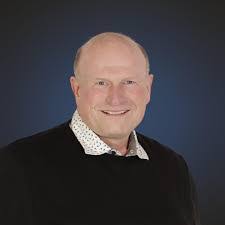 Erik Bender's Instagram, Twitter & Facebook