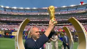 Iniesta, Kempes, Alcaraz y Hoyeon presentan la Copa del Mundo