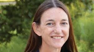 Sara Clary's Instagram, Twitter & Facebook