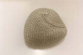 Knittedknockersusa.org provides free knitted knockers to women who have had a mastectomy. Knitted Knockers Archive Haekelmonster