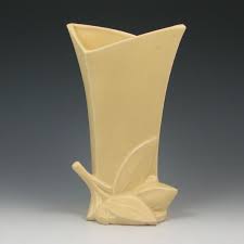 Mccoy Lily Bud Vase Exquisite Example Sharp Mold Definition Pottery Art Bud Vases Vase