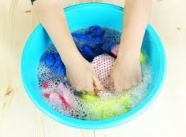 Как стирать вручную: правила, средства для ручной стирки