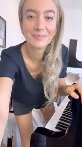 Performing Ship Song live from my studio at home ❤️🎶