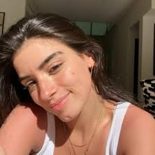 Stream Zoe (read bio)