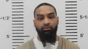 Former South Dakota prison inmate escapes transport in Illinois