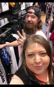 Alisha Shane's Instagram, Twitter & Facebook