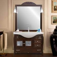 All'interno del catalogo bagnolandia centinaia di composizioni bagno in arte povera, caratterizzate da un design antico e ricercato. Arredo Bagno In Legno Classico Noce Arte Povera Bombato Le Chic Arredamenti