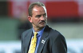He is an actor, known for tohuwabohu (1990), suite 16 (1998) and trautmann (2000). Der Mann Der Den Ball Streichelte Economy