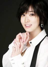 Choosing the right hairstyle for your face shape is the trick to making shorter hair work for you in this year 2018. 20 Short Haircuts For Asian Women Hair Haarschnitt Kurz Frisuren Haarschnitt