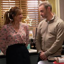 Emmerdale fuels shocking Graham and Rhona theory with suspicious moment