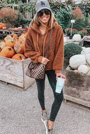 30 Cute Black Leggings Outfits You Need To Try Asap Black Leggings Outfit Outfits With Leggings Perfect Fall Outfit