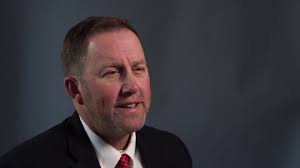 Robert Thistle's Instagram, Twitter & Facebook