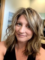 Kari Petry's Instagram, Twitter & Facebook